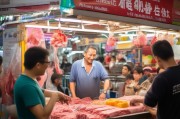 卖猪肉的终极逆袭指南，从无人问津到月入十万的获客密码